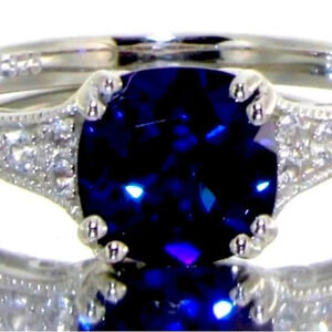 Cushion cut 1.60ct Sapphire Dinner Ring